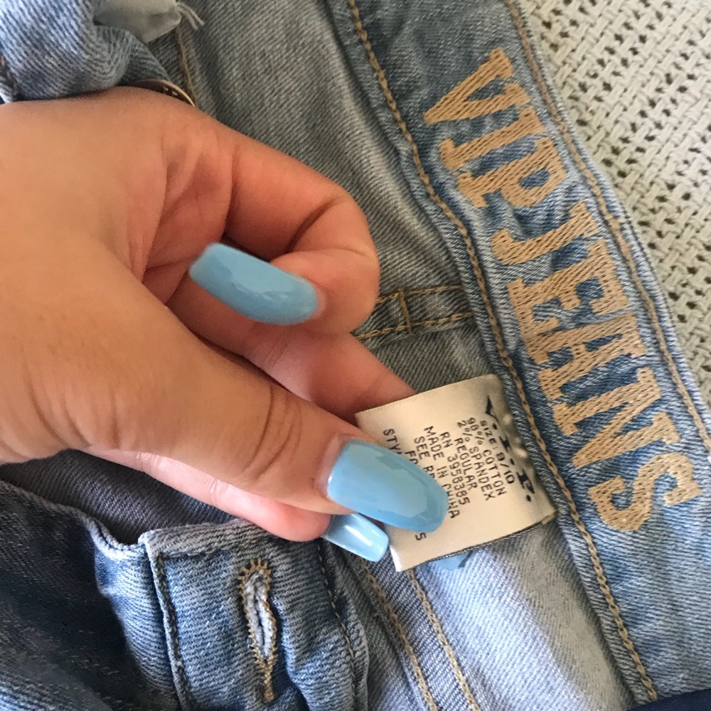 VIP ripped skinny jeans💗